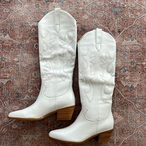 Billini Knee High Urson Boot White